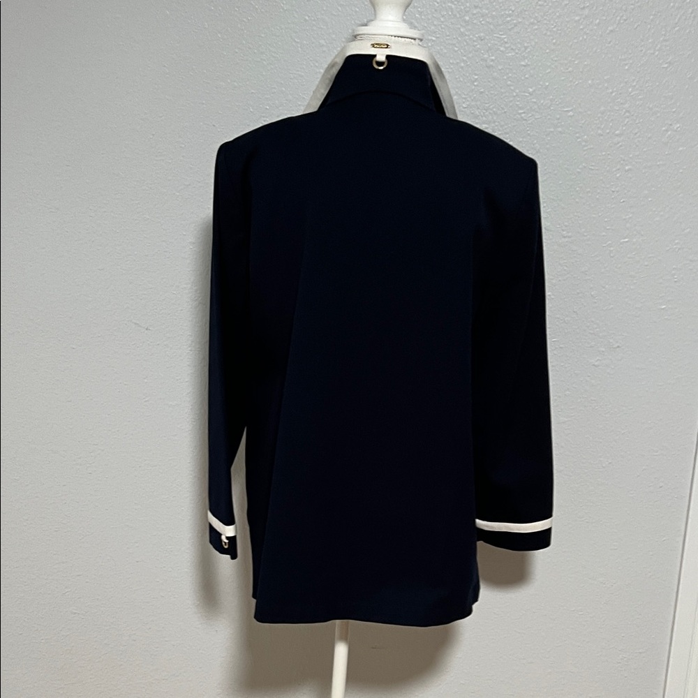 St. John Sport Navy Blazer with White Trim – Petite - Picture 13 of 14